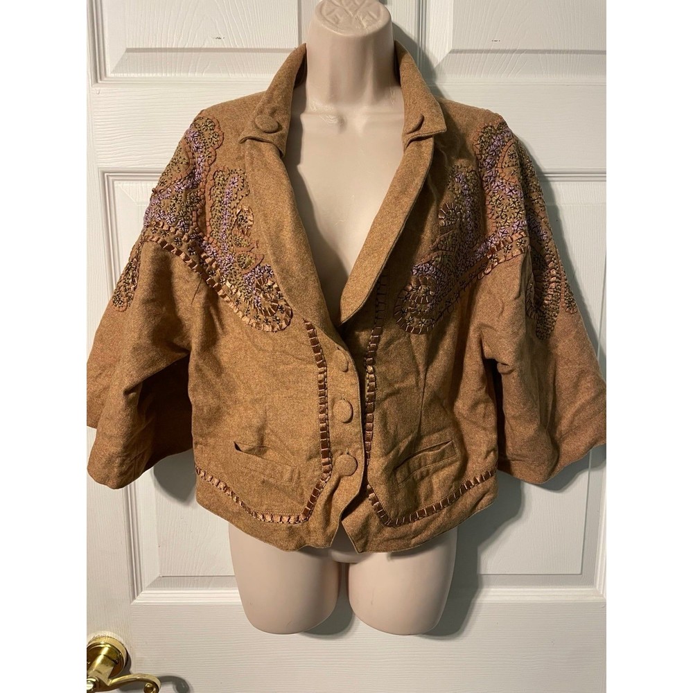 Robert Graham Embroidered Jacket Size 6